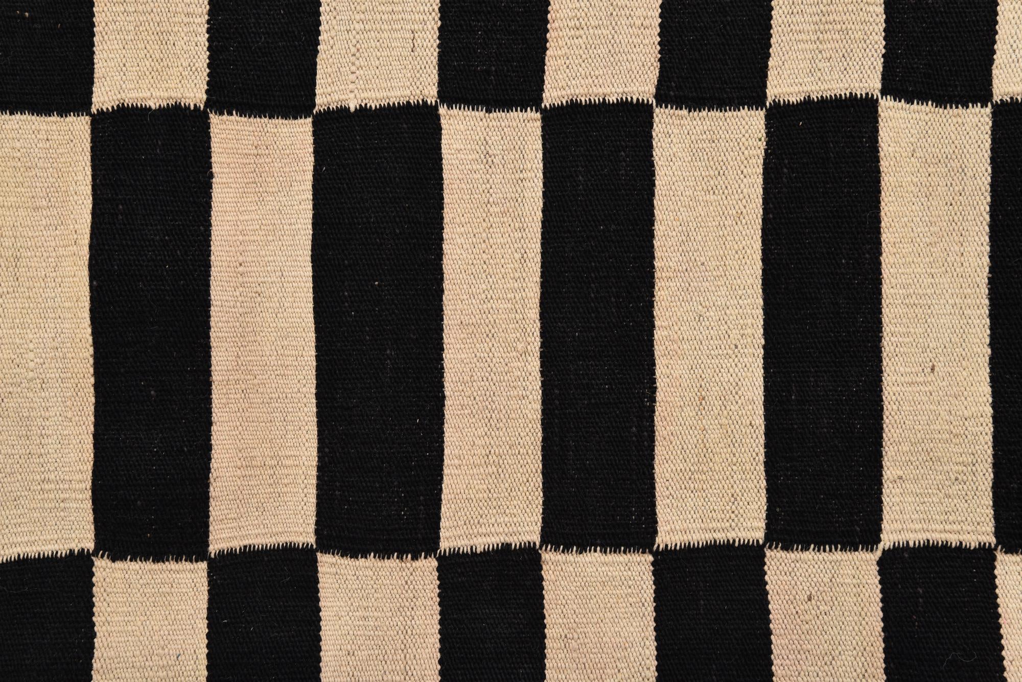 2' 8 x 3' 10 Hand Woven Kilim Modern Wool Rug