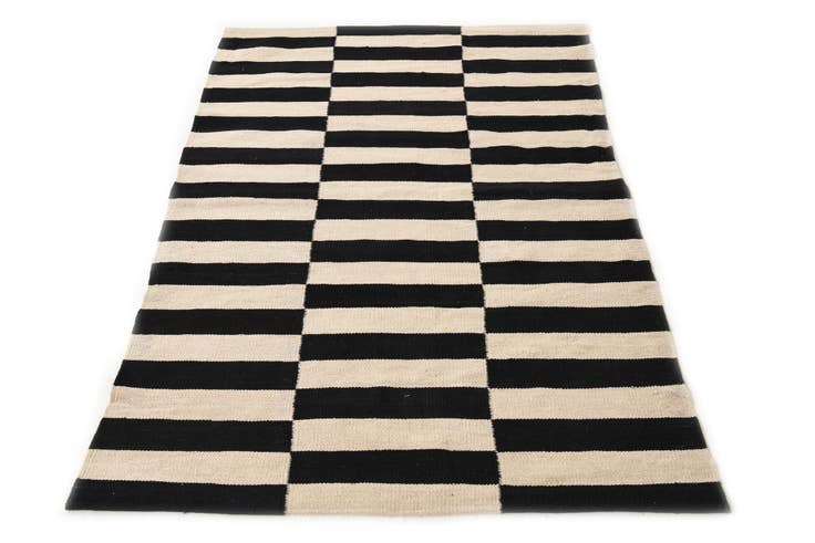 Detail image of 3' 4 x 4' 10 Hand Woven Kilim Modern Wool Rug