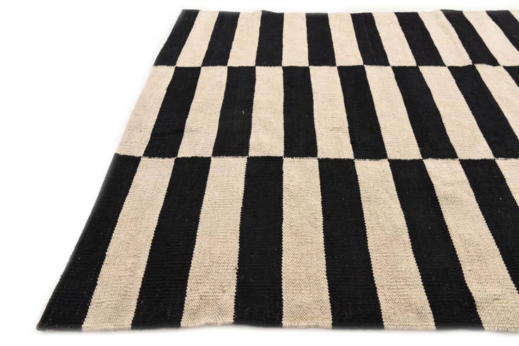 Detail image of 3' 4 x 4' 10 Hand Woven Kilim Modern Wool Rug