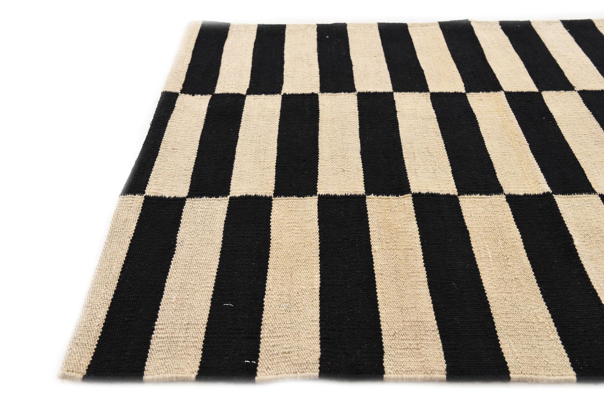 2' 9 x 3' 10 Hand Woven Kilim Modern Wool Rug