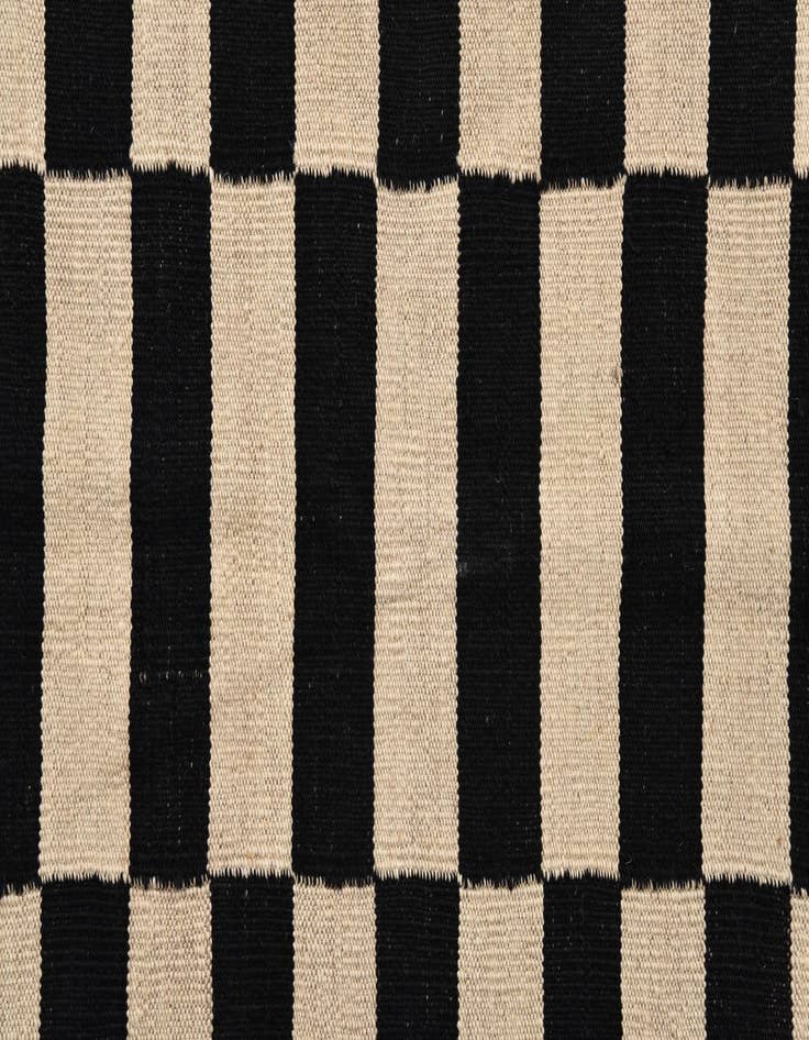 Detail image of 2' 8 x 3' 9  Hand Woven Kilim Modern Wool Rug