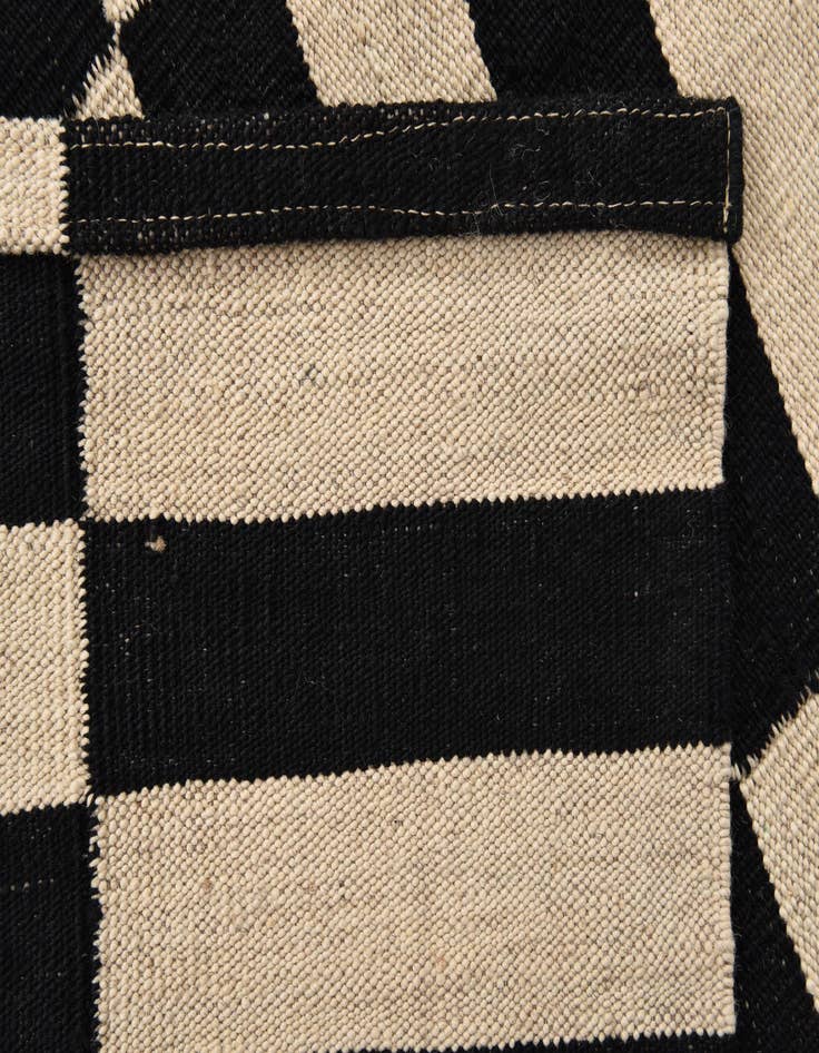 Detail image of 2' 8 x 3' 9  Hand Woven Kilim Modern Wool Rug