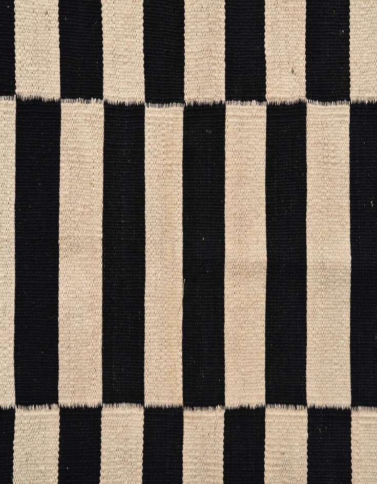 Detail image of 2' 8 x 3' 10  Hand Woven Kilim Modern Wool Rug