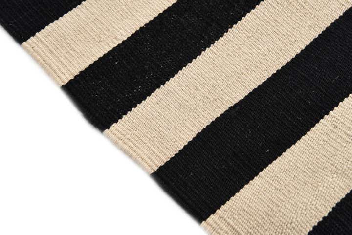 2' 8 x 3' 9 Hand Woven Kilim Modern Wool Rug