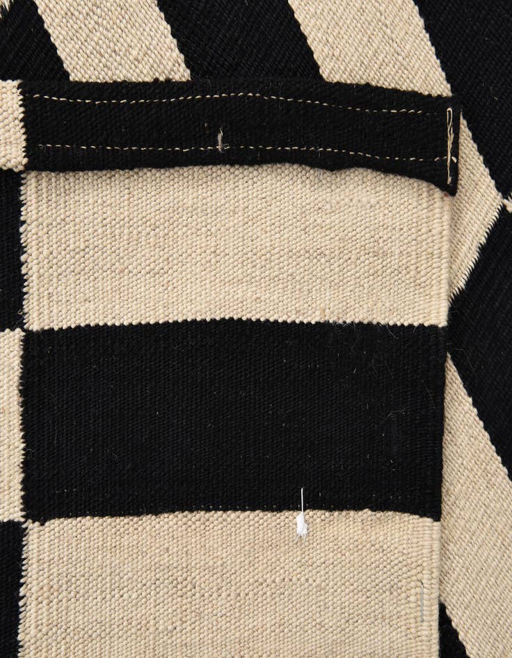 Detail image of 2' 8 x 3' 9  Hand Woven Kilim Modern Wool Rug