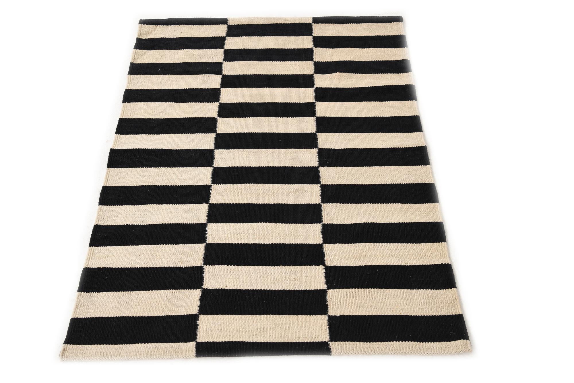 2' 9 x 3' 10 Hand Woven Kilim Modern Wool Rug