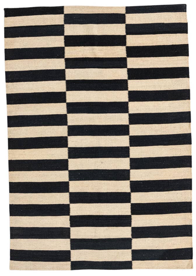 Detail image of 3' 5 x 4' 10 Hand Woven Kilim Modern Wool Rug