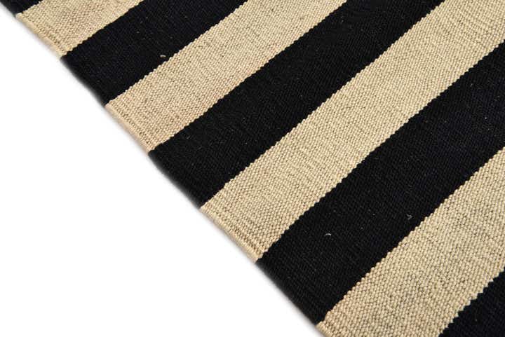 3' 5 x 4' 8 Hand Woven Kilim Modern Wool Rug