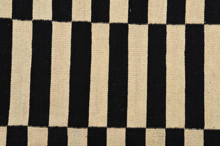 Detail image of 3' 5 x 4' 8 Hand Woven Kilim Modern Wool Rug