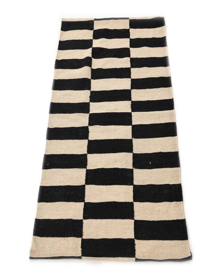 Detail image of 2' 9 x 3' 9 Hand Woven Kilim Modern Wool Rug