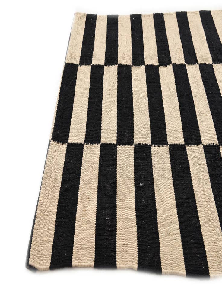 Detail image of 2' 9 x 3' 9 Hand Woven Kilim Modern Wool Rug
