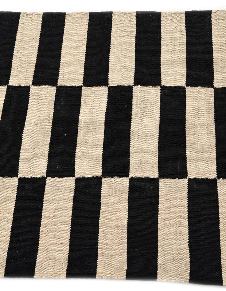 Detail image of 2' 6 x 3' 9  Hand Woven Kilim Modern Wool Rug