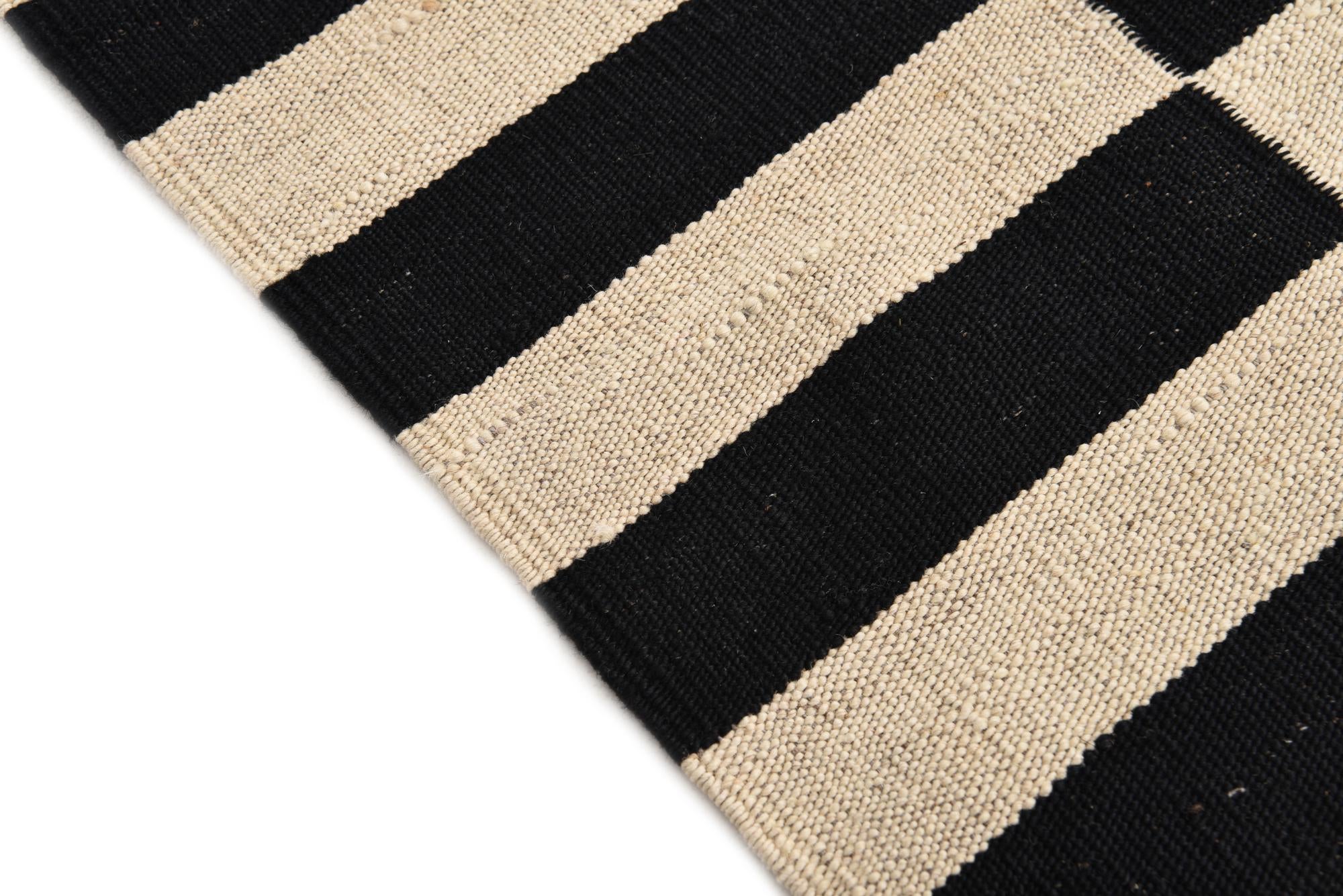 2' 6 x 3' 9 Hand Woven Kilim Modern Wool Rug