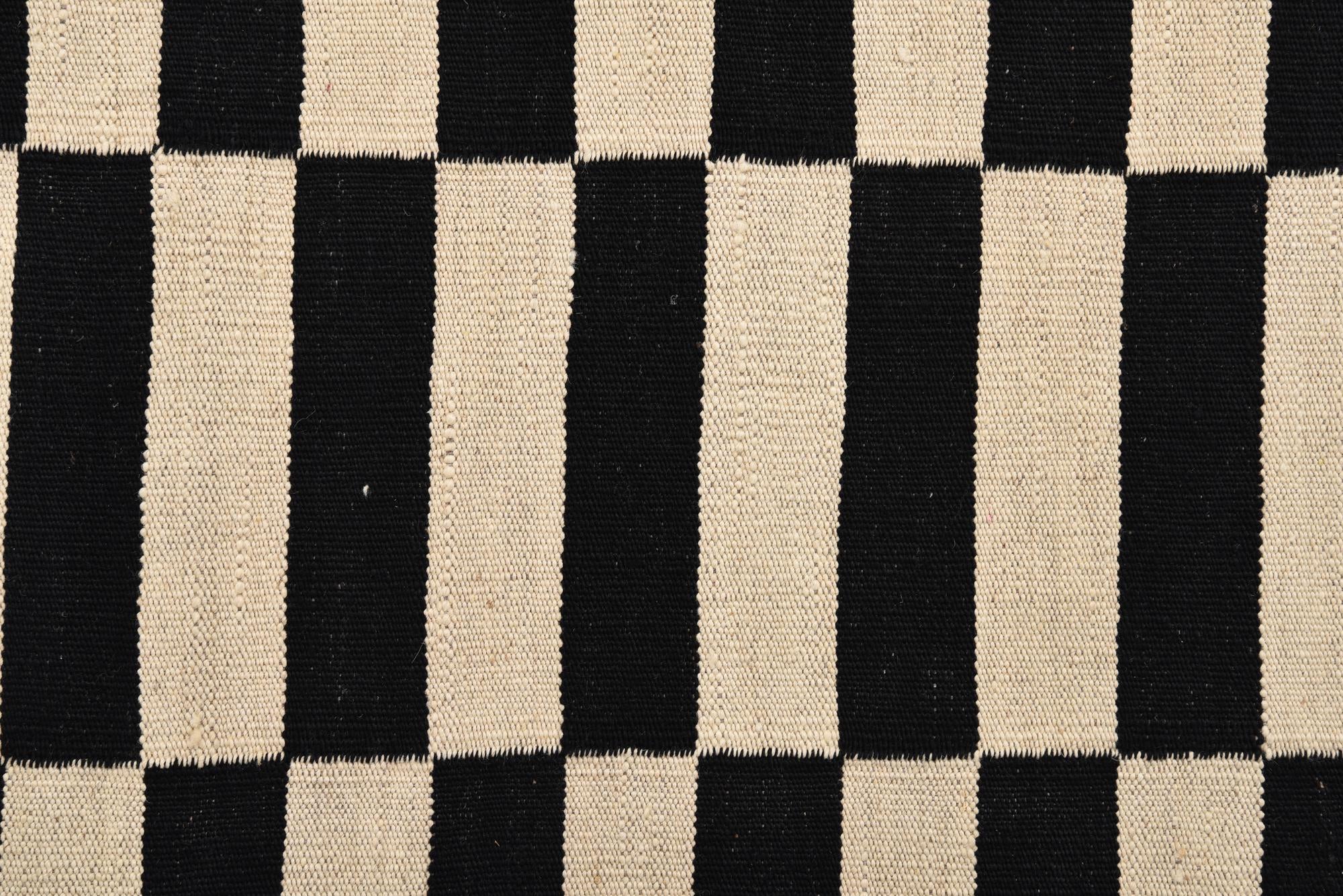 2' 6 x 3' 9 Hand Woven Kilim Modern Wool Rug