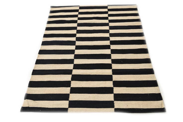 Detail image of 3' 4 x 4' 10 Hand Woven Kilim Modern Wool Rug