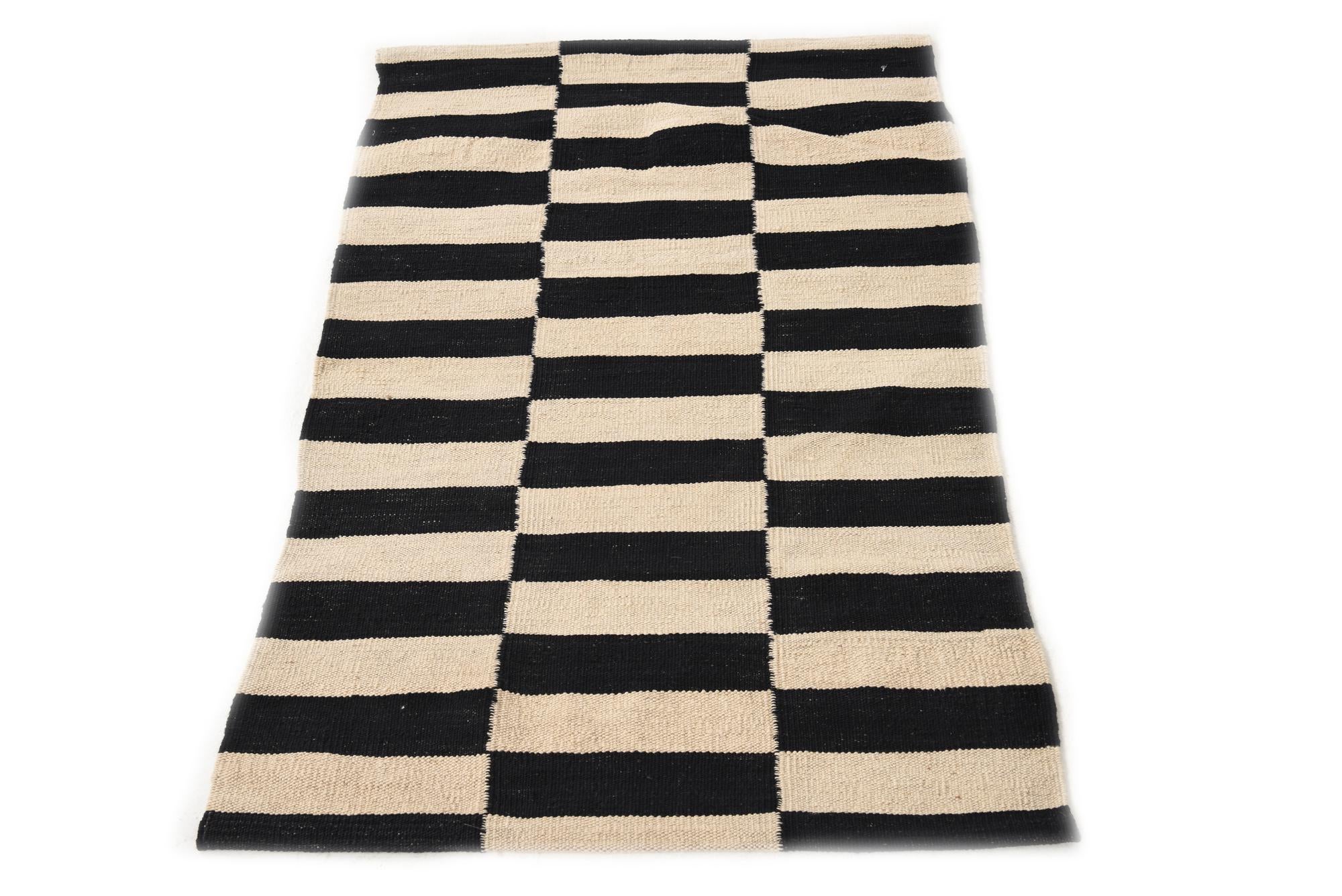 2' 6 x 4' Hand Woven Kilim Modern Wool Rug