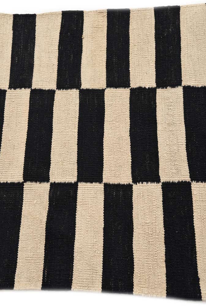 2' 6 x 4' Hand Woven Kilim Modern Wool Rug