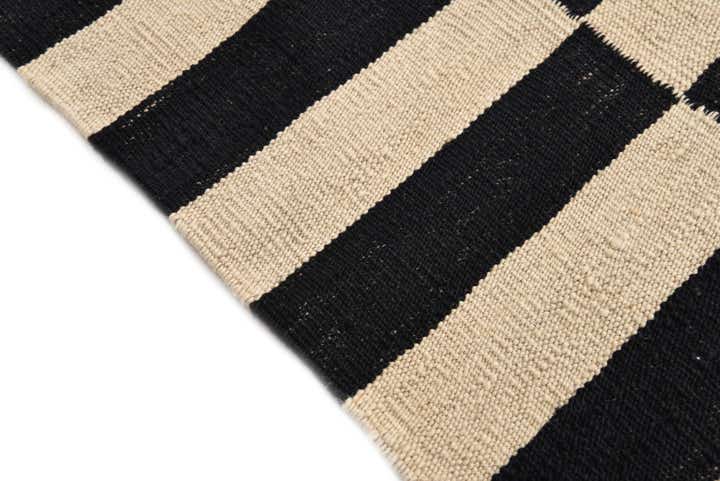 2' 6 x 4' Hand Woven Kilim Modern Wool Rug