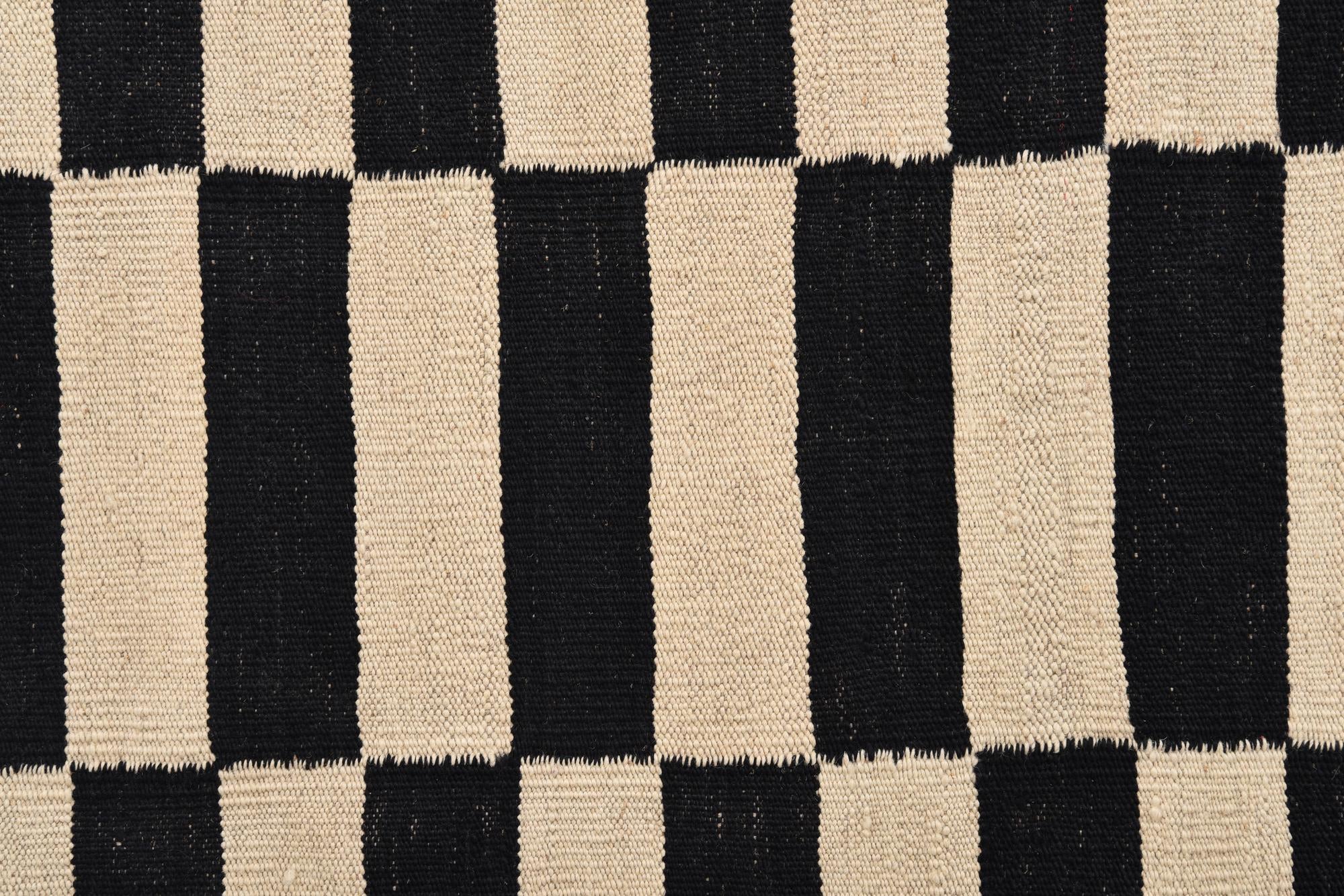 2' 6 x 4' Hand Woven Kilim Modern Wool Rug