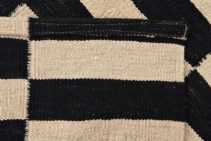 2' 6 x 4' Hand Woven Kilim Modern Wool Rug