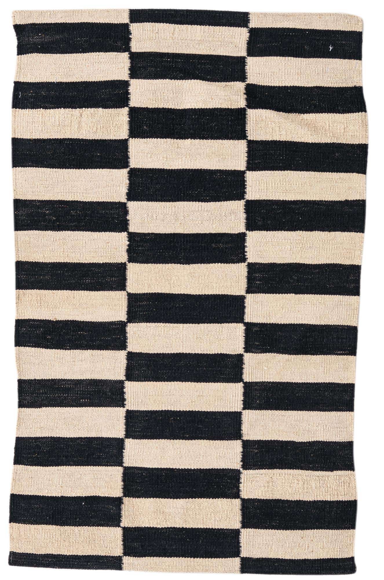 2' 6 x 4' Hand Woven Kilim Modern Wool Rug