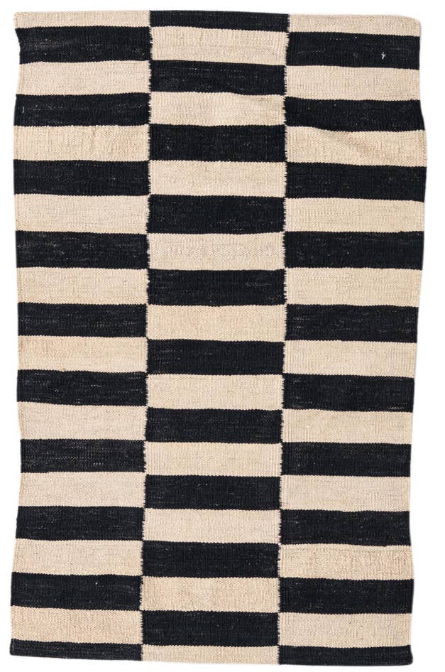 Detail image of 2' 6 x 4' Hand Woven Kilim Modern Wool Rug