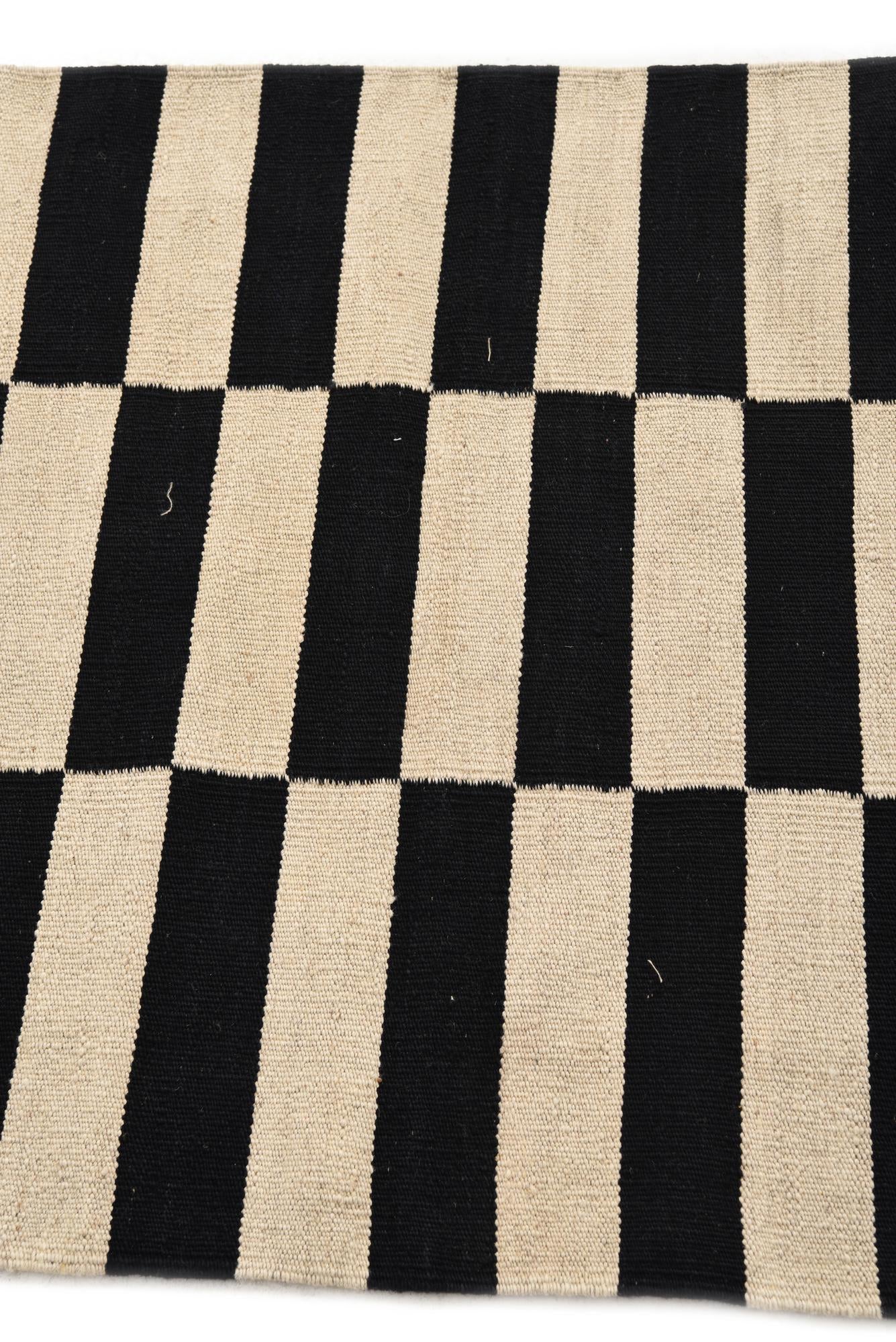 2' 7 x 4' Hand Woven Kilim Modern Wool Rug