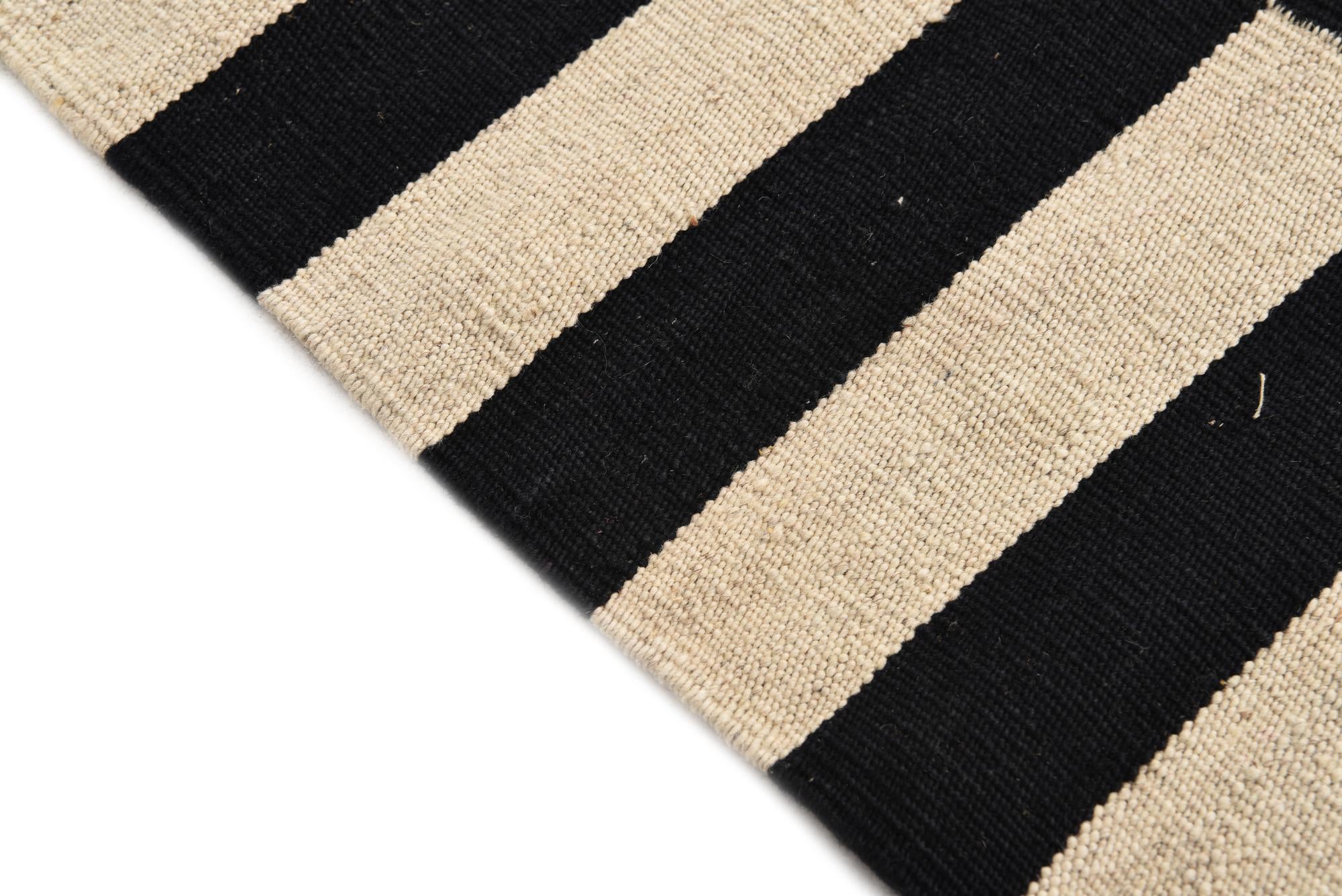 2' 7 x 4' Hand Woven Kilim Modern Wool Rug