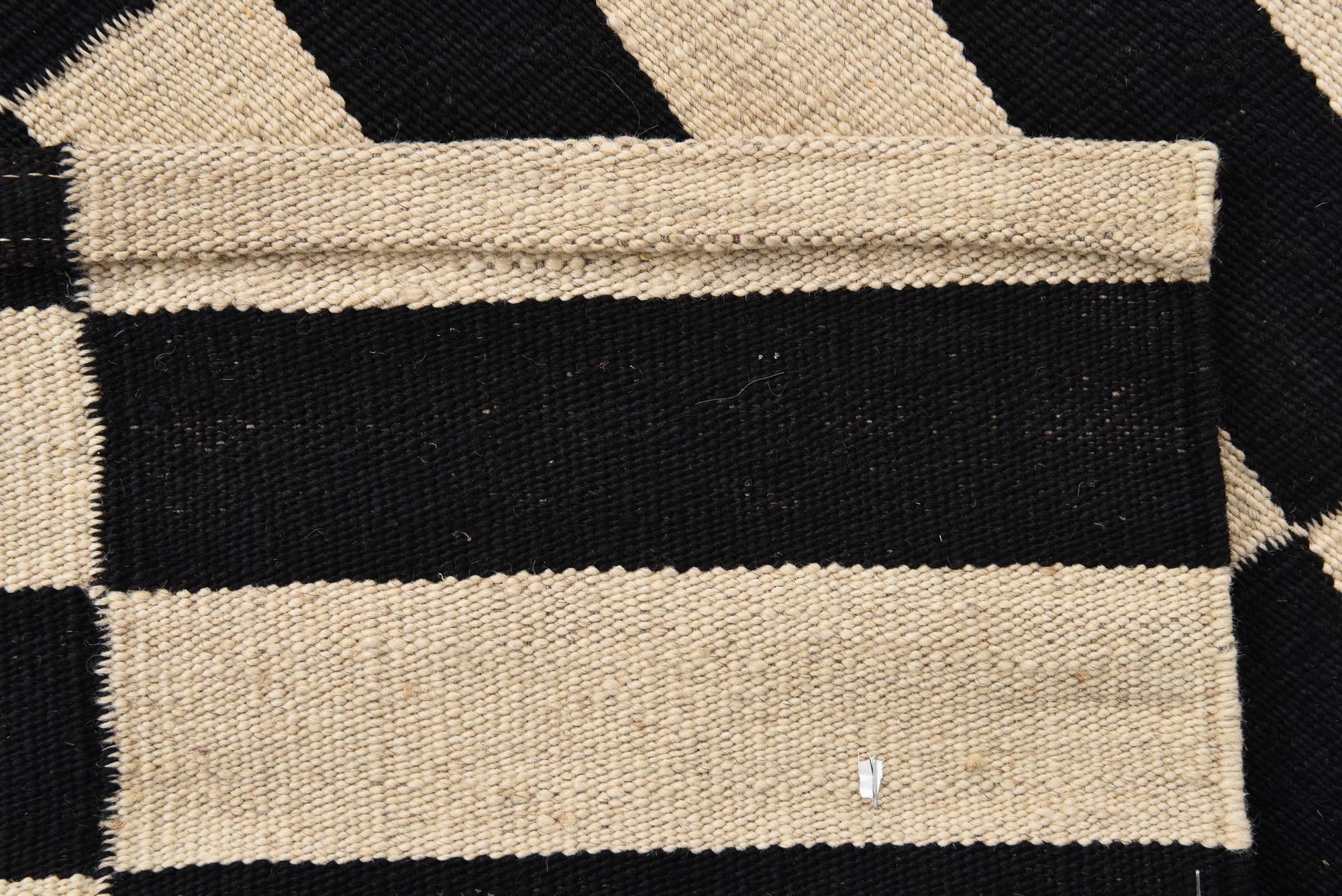 2' 7 x 4' Hand Woven Kilim Modern Wool Rug