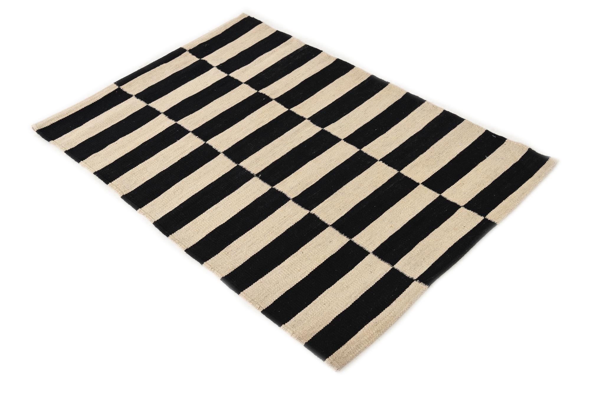 2' 8 x 3' 10 Hand Woven Kilim Modern Wool Rug