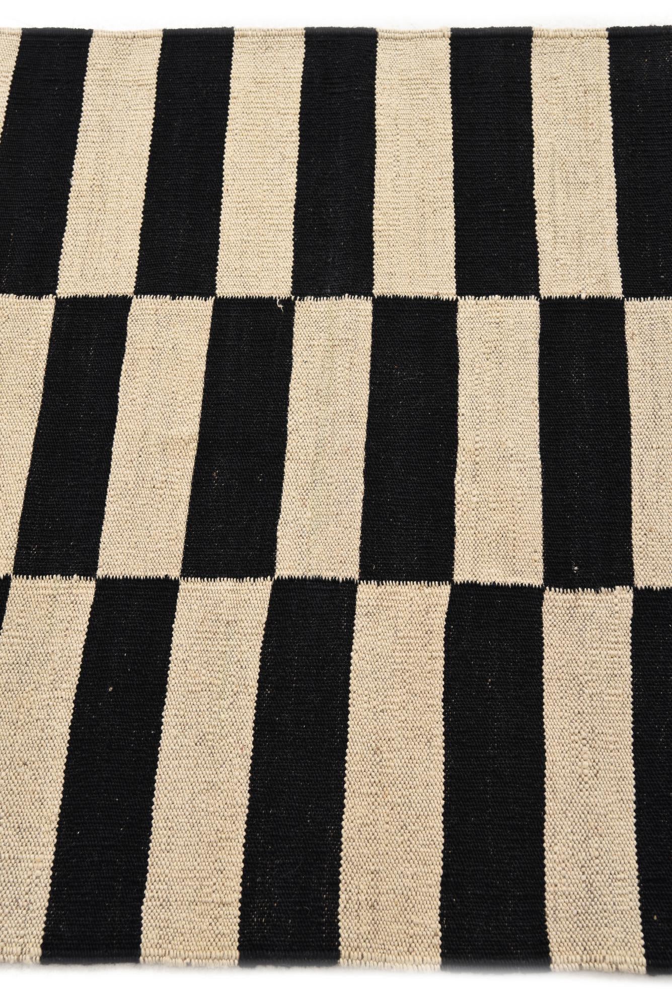 2' 8 x 3' 10 Hand Woven Kilim Modern Wool Rug