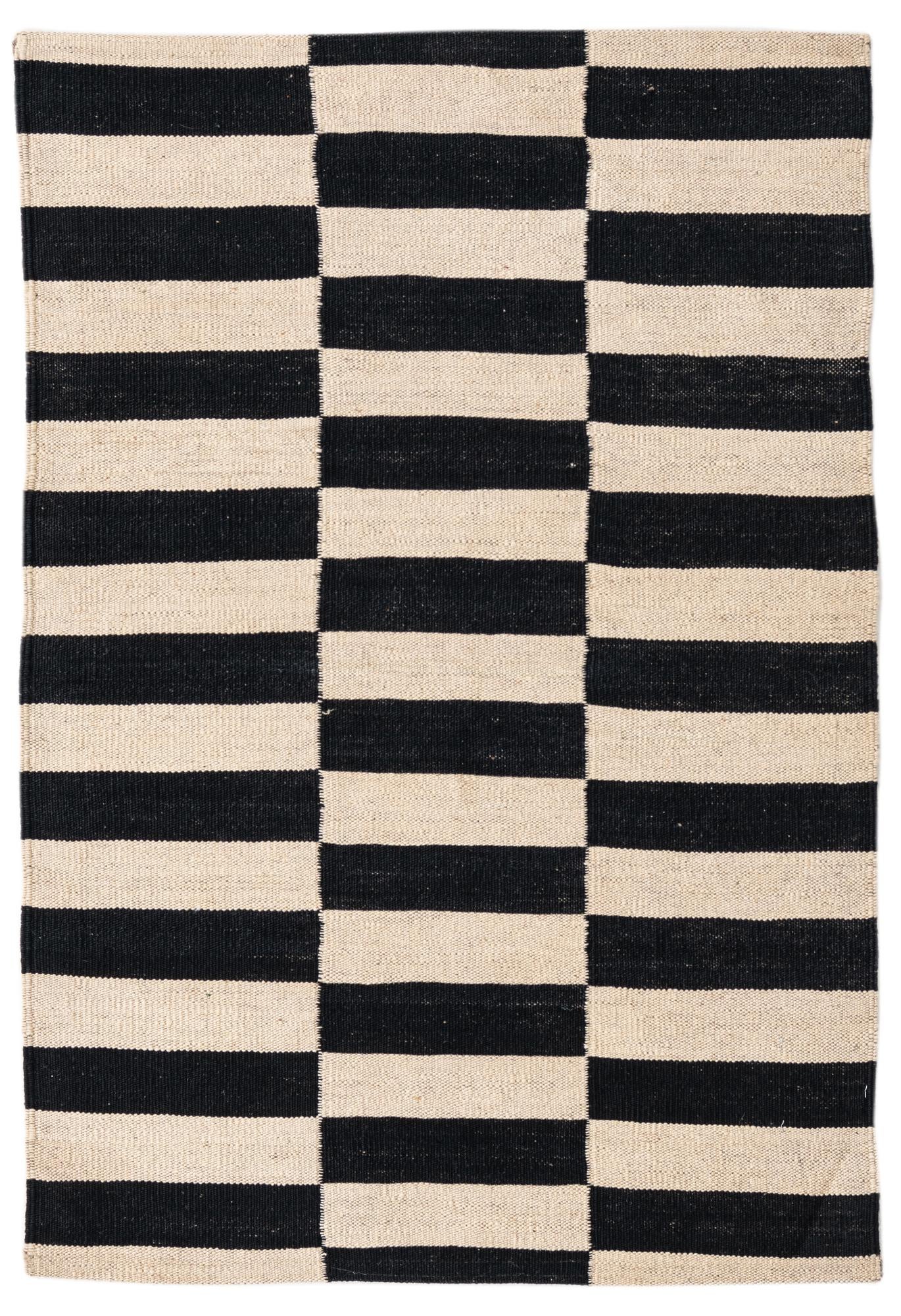 2' 8 x 3' 10 Hand Woven Kilim Modern Wool Rug