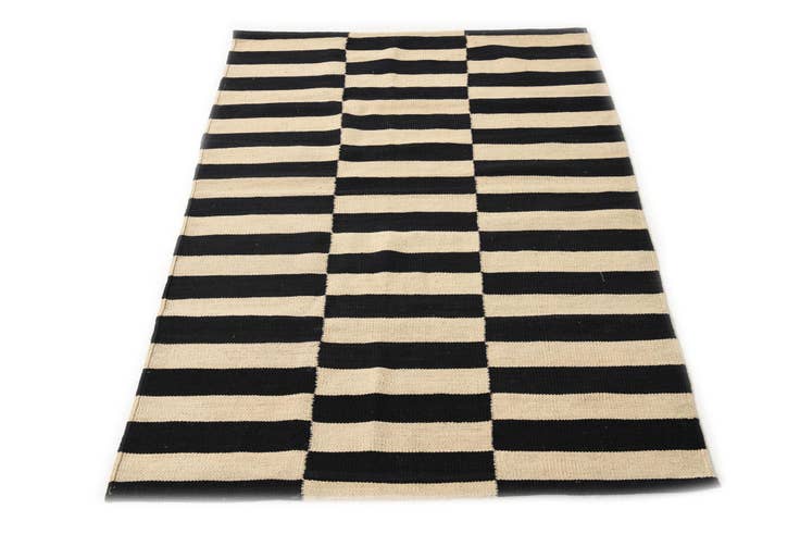 Detail image of 3' 2 x 4' 9 Hand Woven Kilim Modern Wool Rug