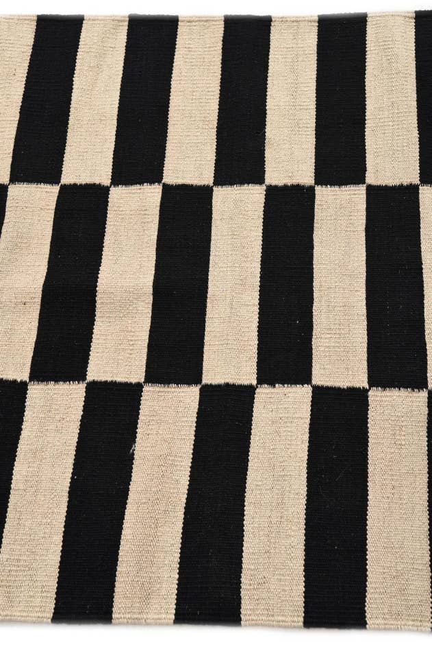 Detail image of 2' 8 x 3' 10 Hand Woven Kilim Modern Wool Rug