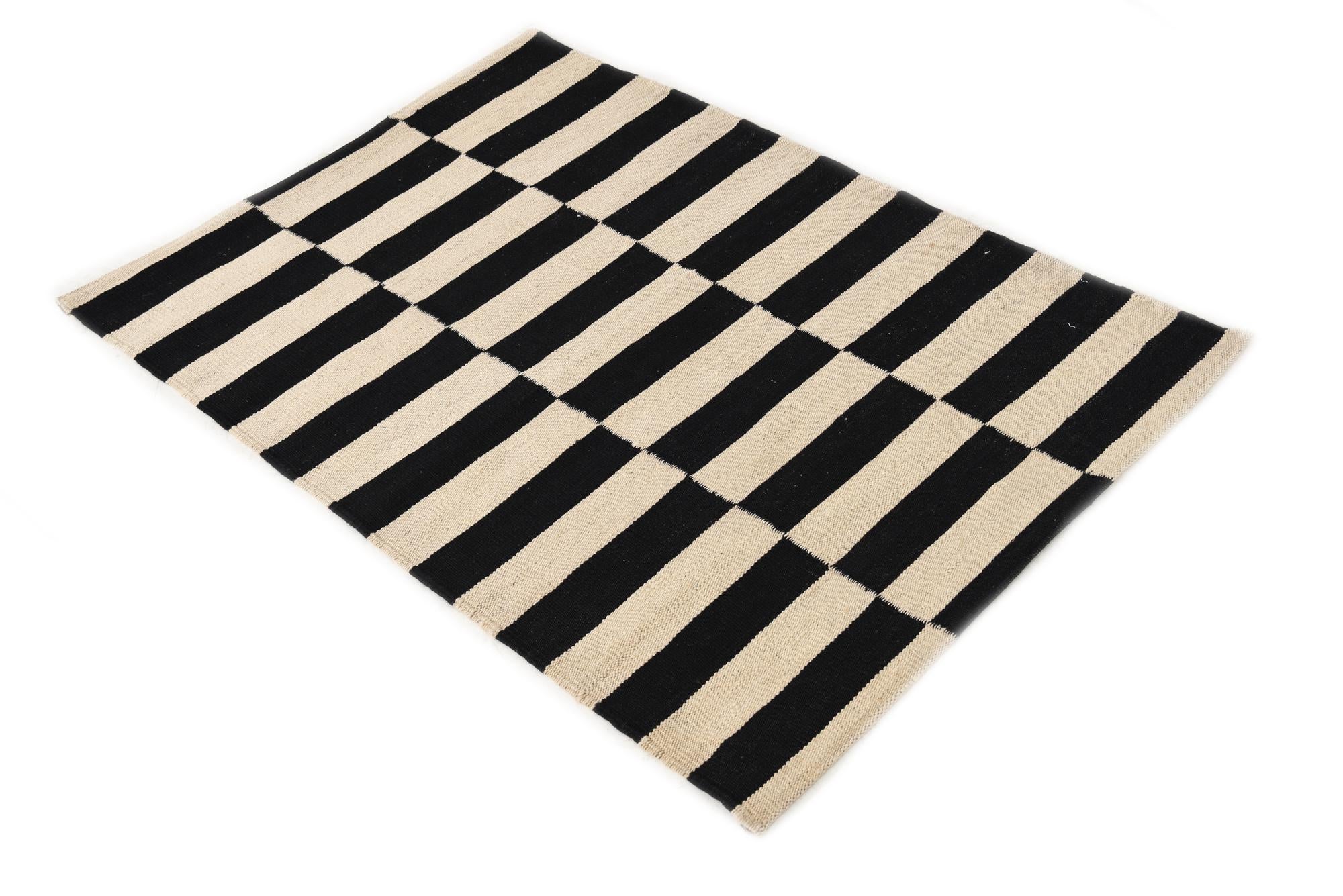 2' 8 x 3' 10 Hand Woven Kilim Modern Wool Rug