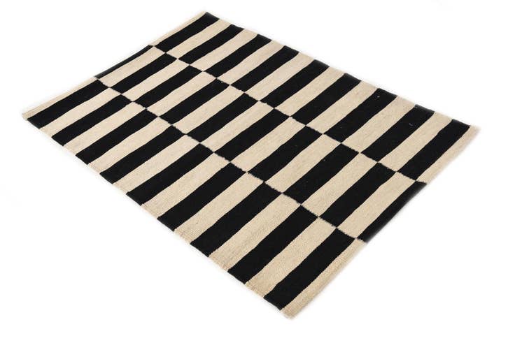 Detail image of 2' 8 x 3' 10 Hand Woven Kilim Modern Wool Rug