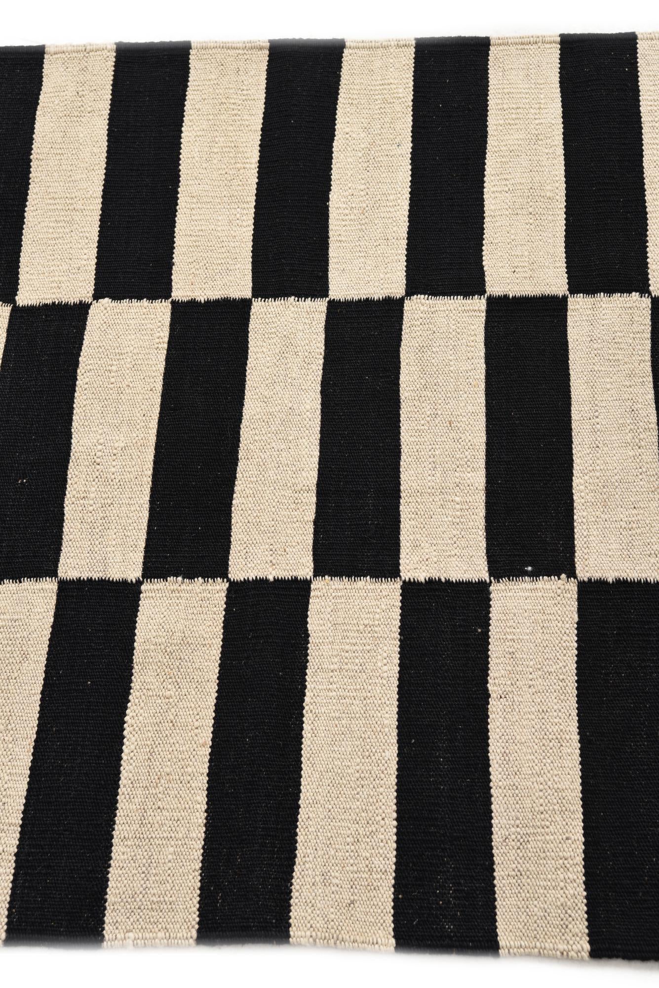 2' 8 x 3' 10 Hand Woven Kilim Modern Wool Rug