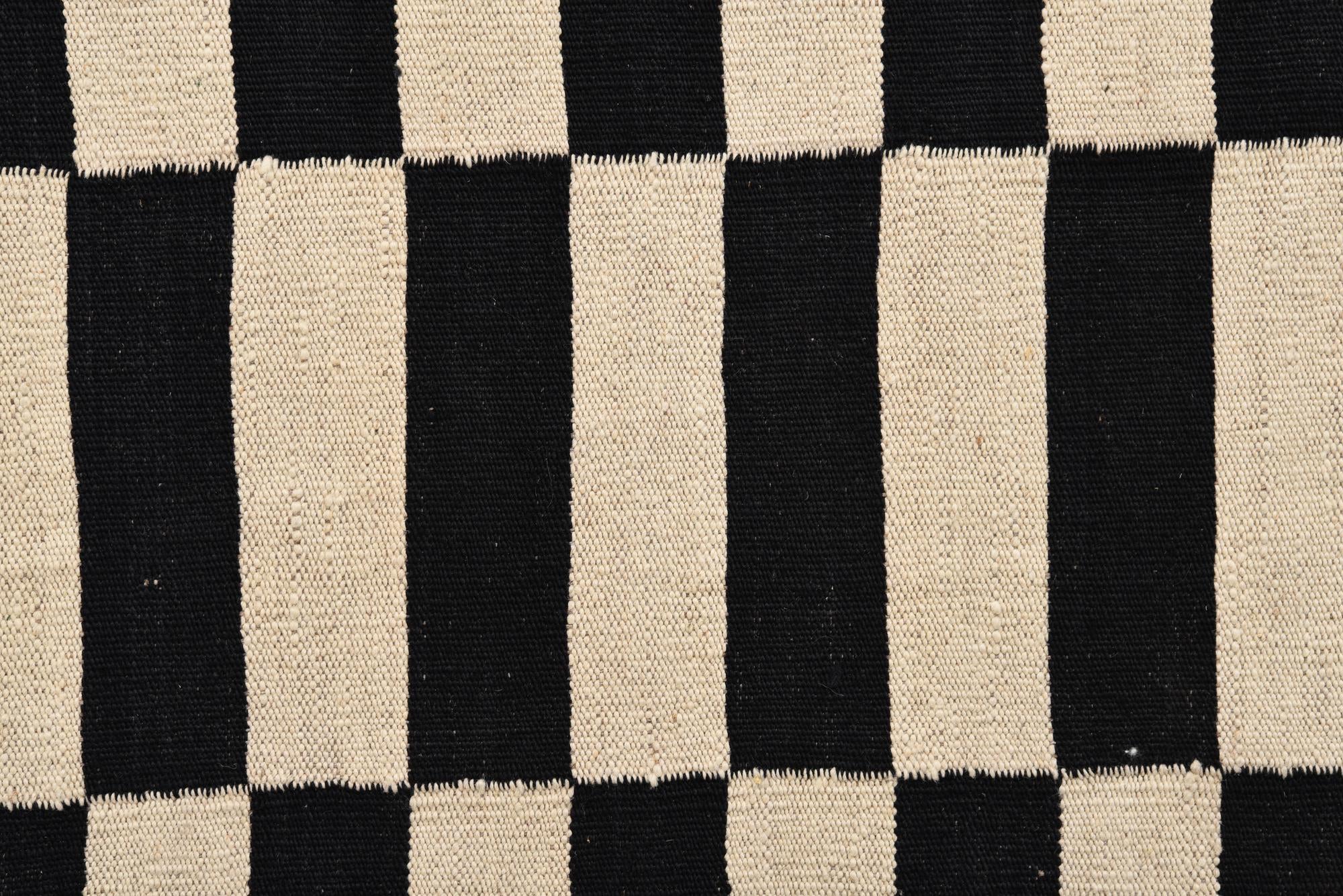 2' 8 x 3' 10 Hand Woven Kilim Modern Wool Rug