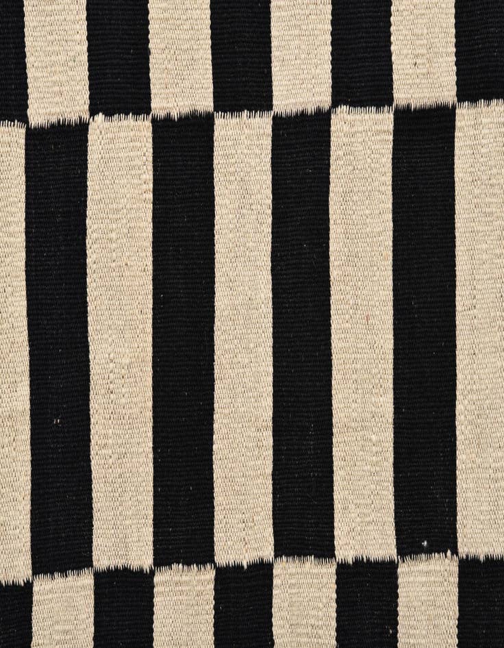 Detail image of 2' 8 x 3' 10  Hand Woven Kilim Modern Wool Rug