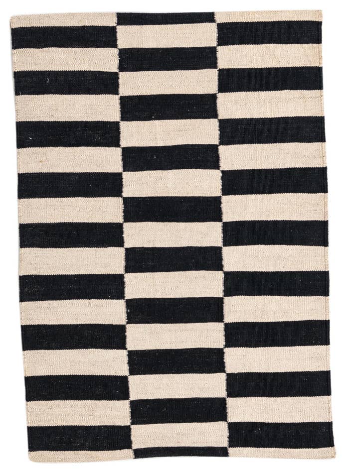 Detail image of 2' 8 x 3' 10 Hand Woven Kilim Modern Wool Rug