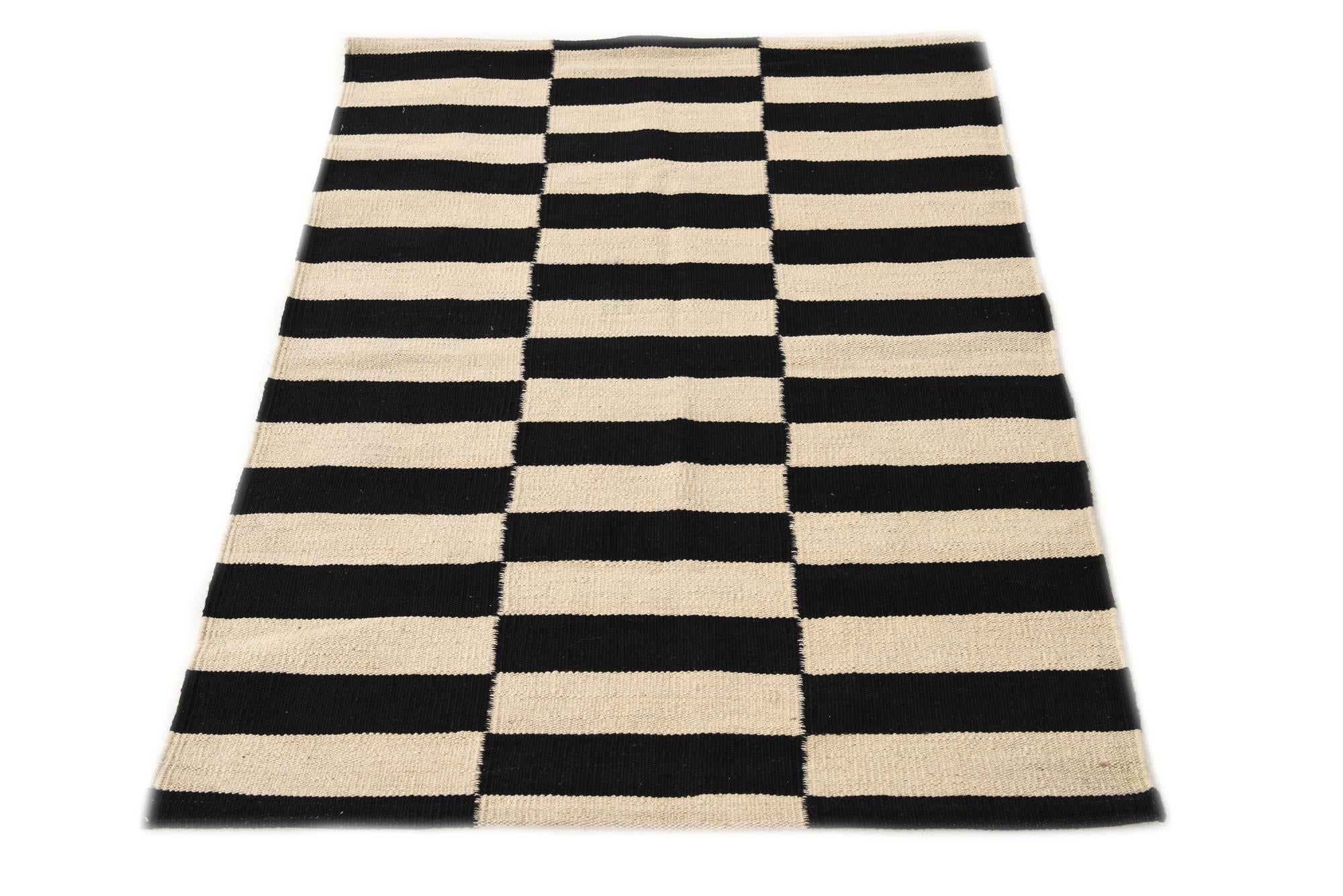 2' 9 x 3' 10 Hand Woven Kilim Modern Wool Rug