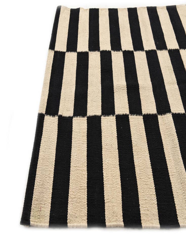 Detail image of 2' 9 x 3' 10  Hand Woven Kilim Modern Wool Rug