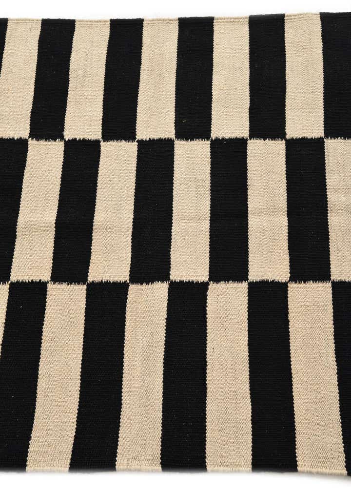 2' 9 x 3' 10 Hand Woven Kilim Modern Wool Rug