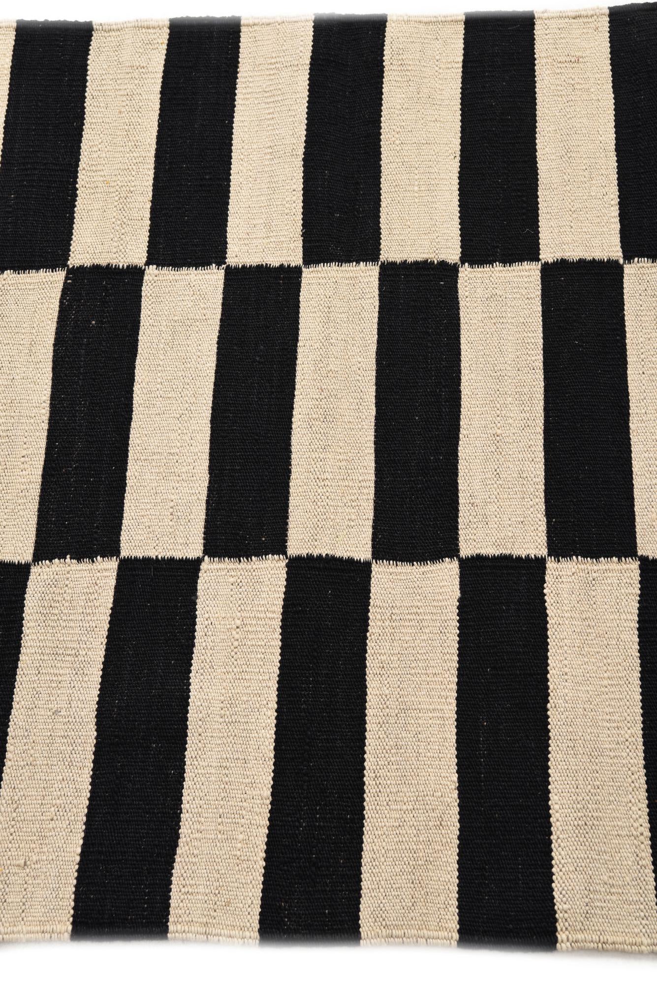 2' 8 x 3' 10 Hand Woven Kilim Modern Wool Rug