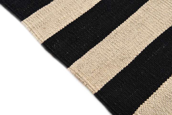 2' 8 x 3' 10 Hand Woven Kilim Modern Wool Rug