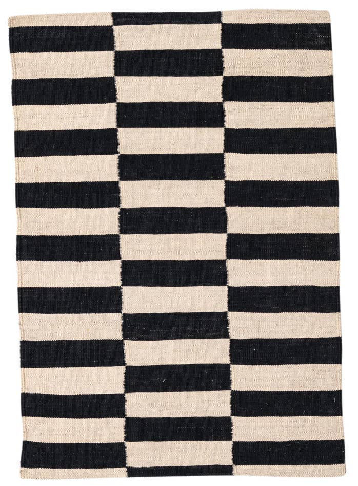 Detail image of 2' 8 x 3' 10 Hand Woven Kilim Modern Wool Rug