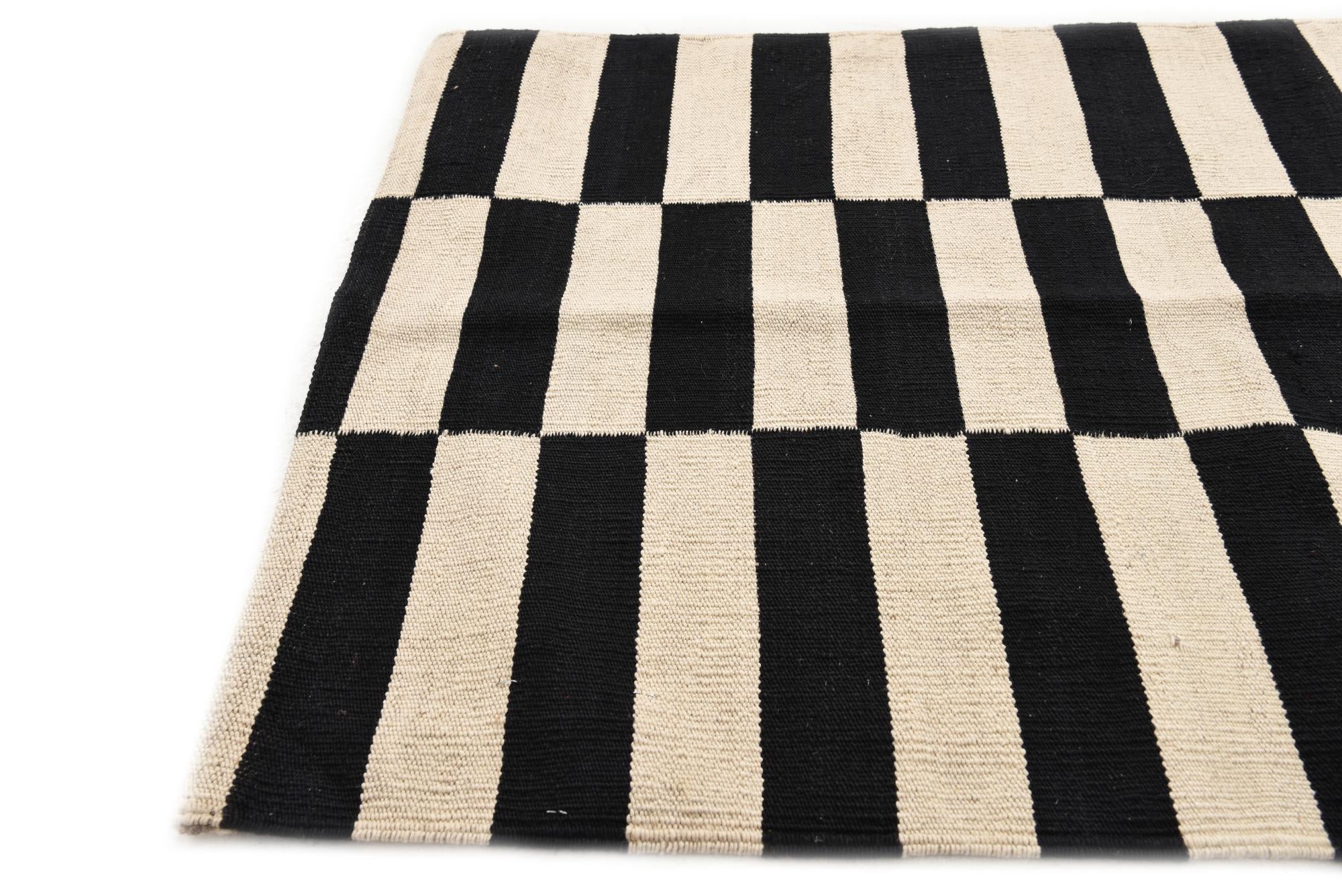2' 8 x 3' 9 Hand Woven Kilim Modern Wool Rug