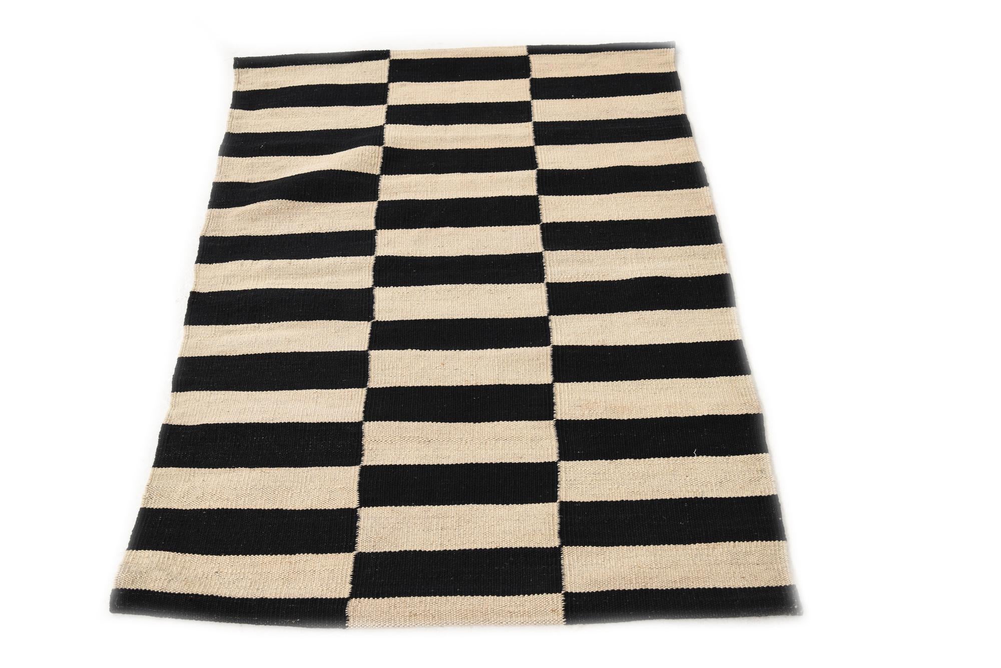 2' 7 x 3' 9 Hand Woven Kilim Modern Wool Rug