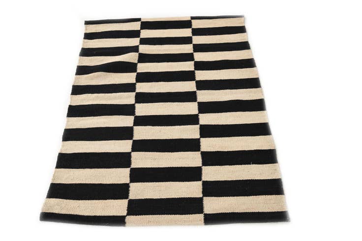 Detail image of 2' 7 x 3' 9 Hand Woven Kilim Modern Wool Rug