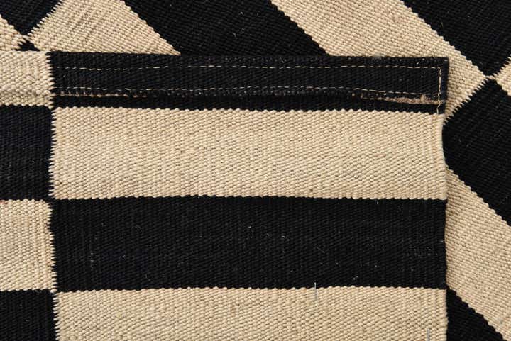 2' 7 x 3' 9 Hand Woven Kilim Modern Wool Rug